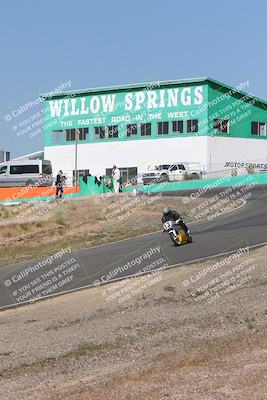 media/Apr-20-2025-AHRMA (Sun) [[393a79c373]]/Race/Group 11 early race/Turn 4b/